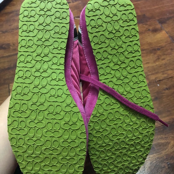 Coach Sneakers Pink - Picture 2 of 2